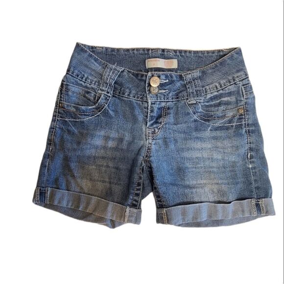 No Boundaries Pants - No Boundries jean shorts, stretch, juniors size 3